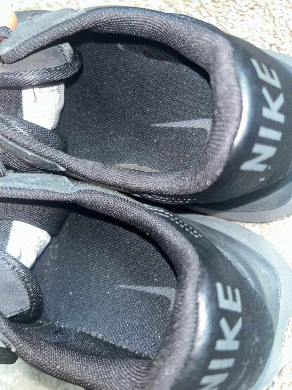 Nike Women’s Black Sneakers with Reflective Accents Size 9 - Picture 5 of 6
